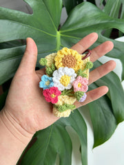 Crochet Flower Bouquet Bag Charm, Handmade yarn Keychain, Sunflower and daisies. Mini Size.
